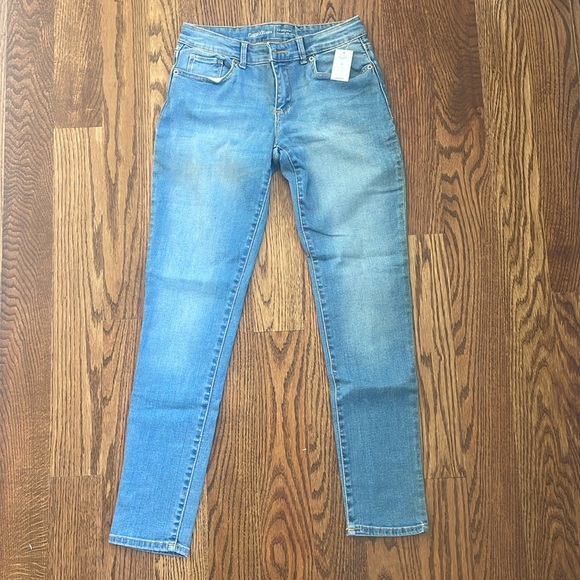 GAP Other - NWT Gap Kids Mid Rise Jeans Light Wash Size 12 Regular